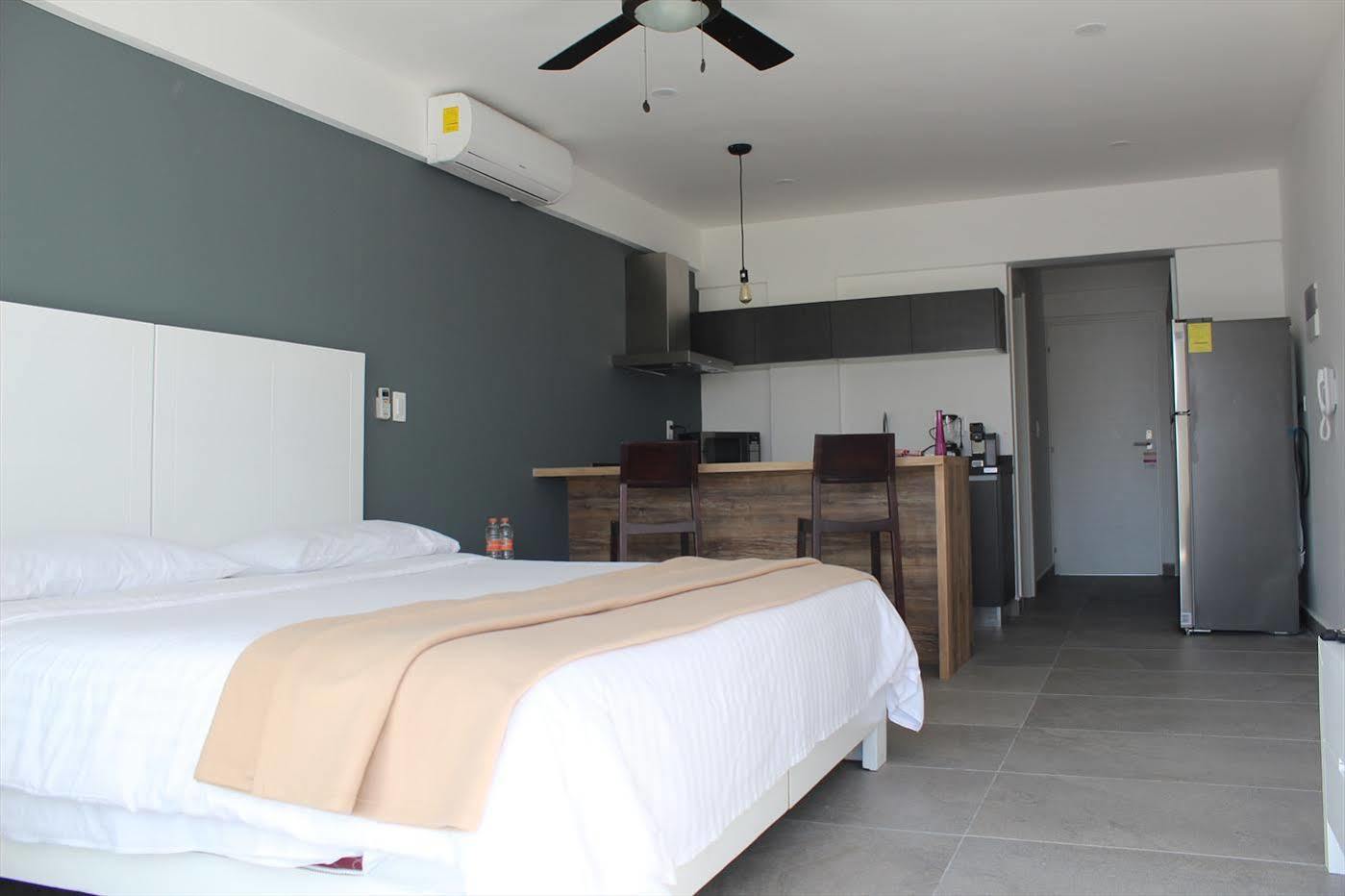 Studio 30 Condhotel By Nah Hotels 신데 델 카르멘 외부 사진